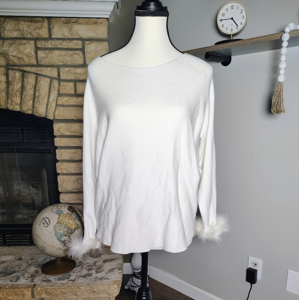 Sioni White Knit Top